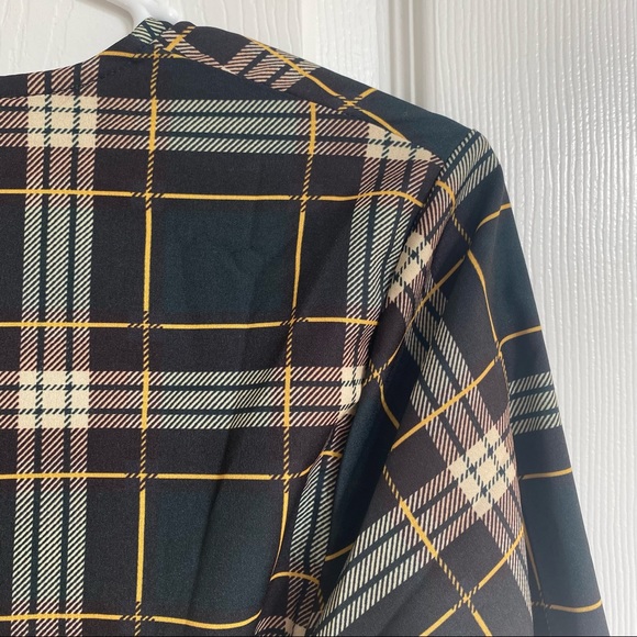 Plaid Wrap Dress_ Prettylittlethings - Picture 5 of 5